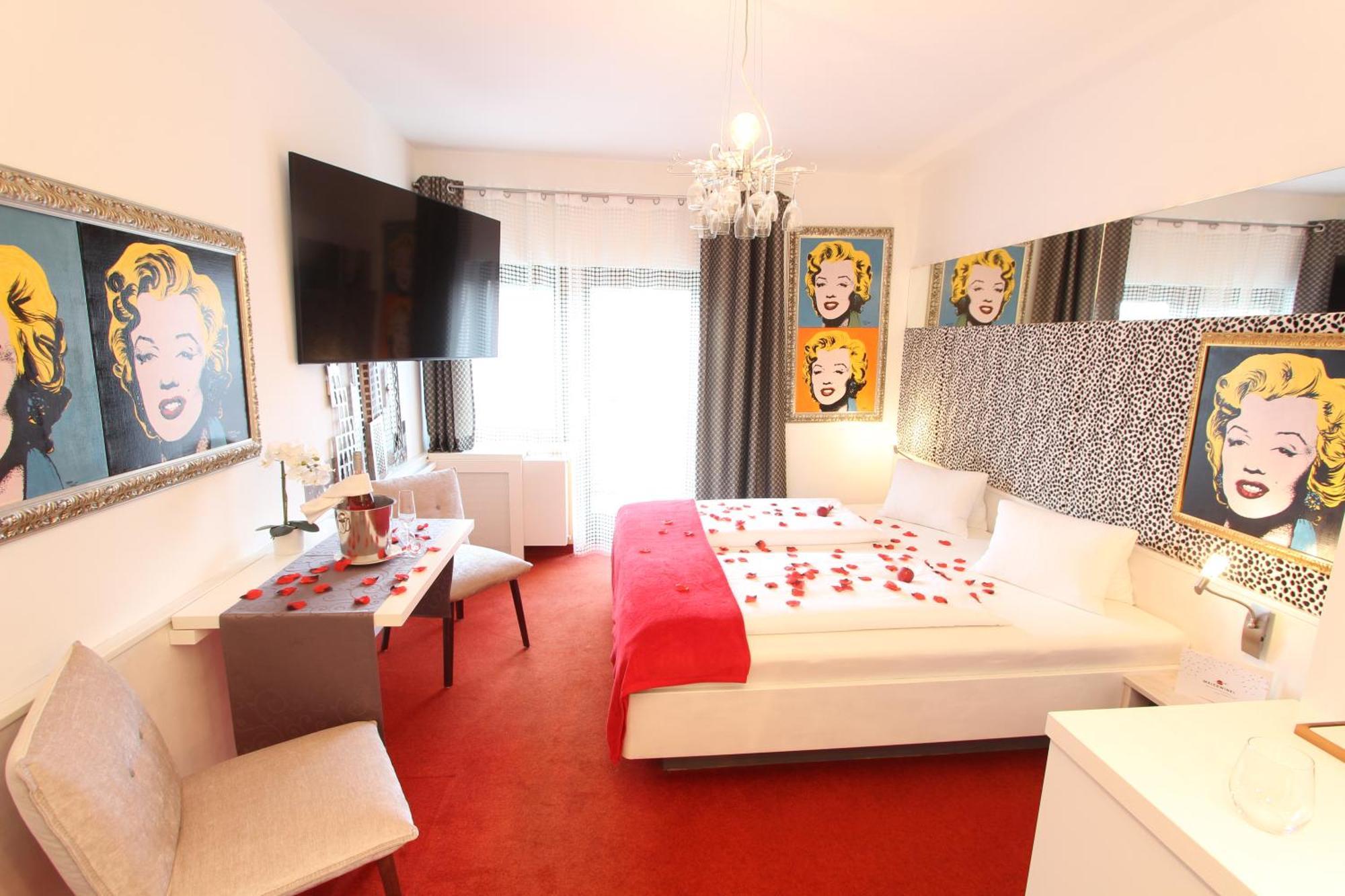 Malerwinkl Restaurant + Kunsthotel Hatzendorf Exteriér fotografie