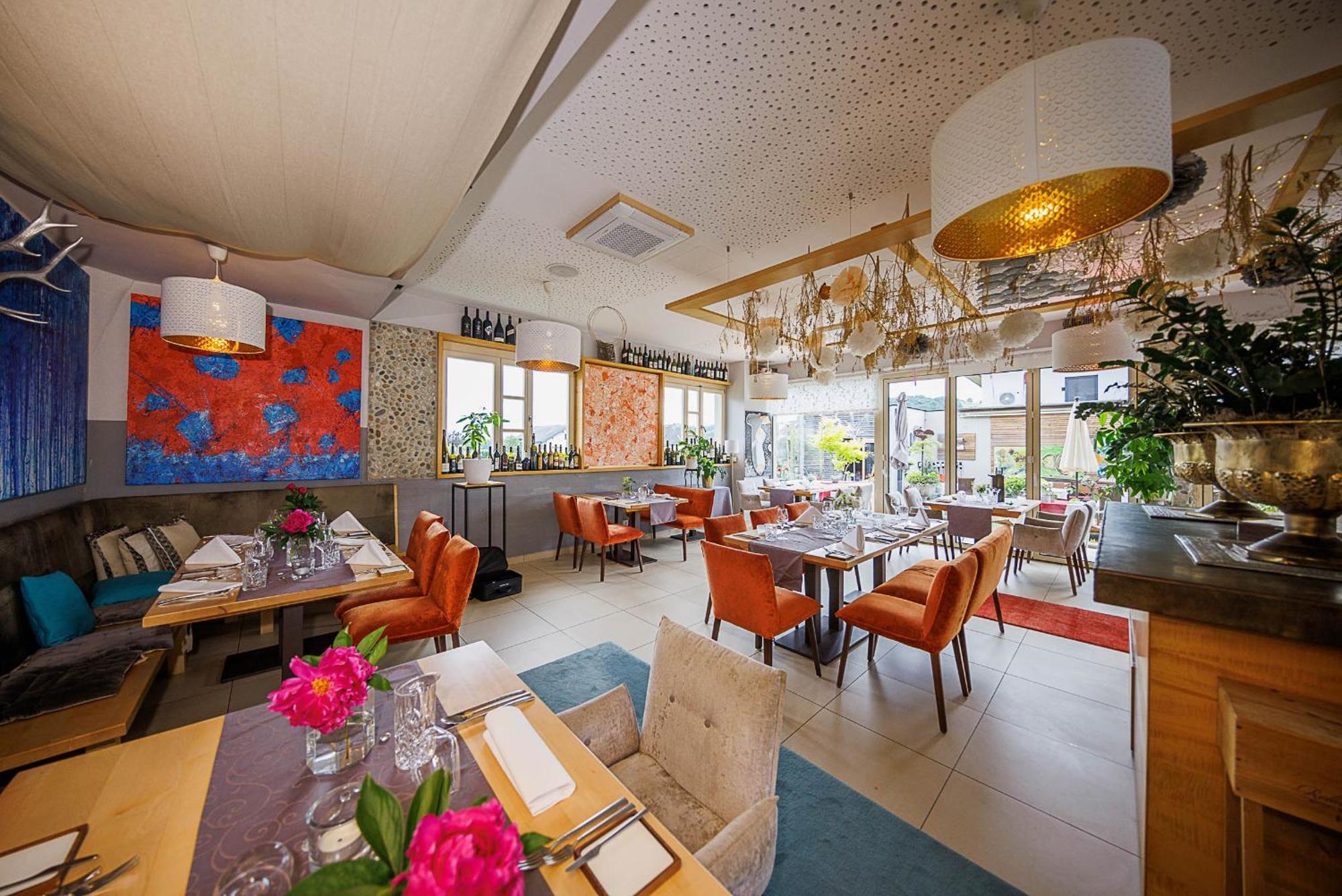 Malerwinkl Restaurant + Kunsthotel Hatzendorf Exteriér fotografie