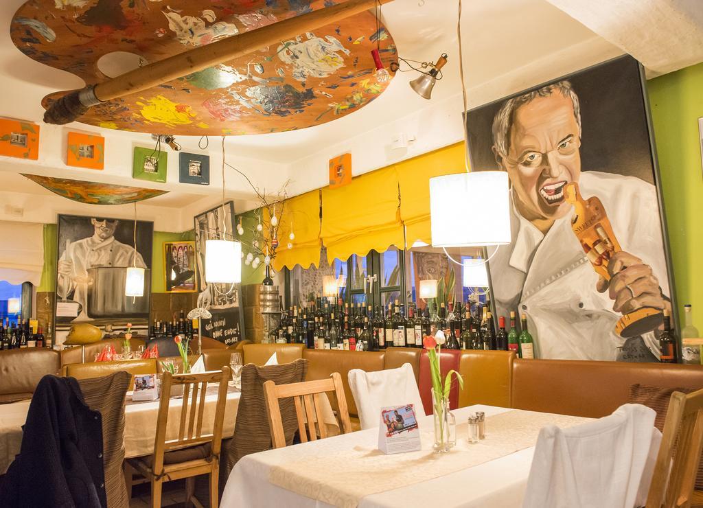 Malerwinkl Restaurant + Kunsthotel Hatzendorf Exteriér fotografie