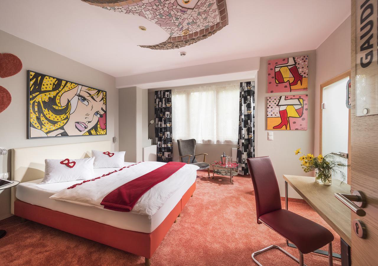 Malerwinkl Restaurant + Kunsthotel Hatzendorf Exteriér fotografie